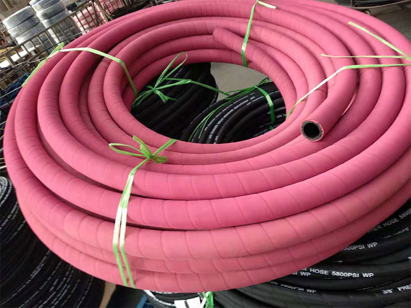 Selection of double-layer steel wire rubber hose for mines
